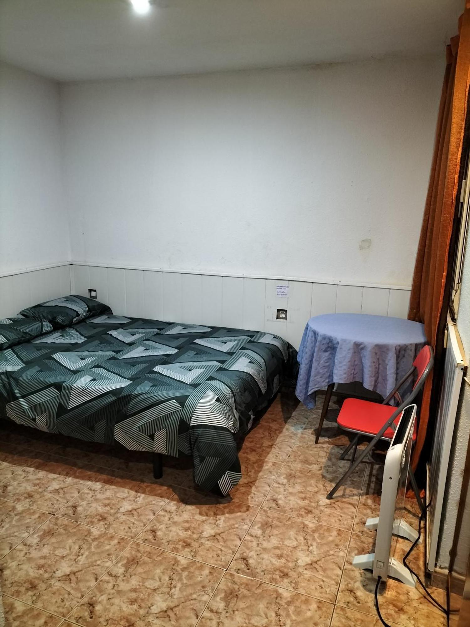 Habitacion Tranquila Y Familiar Madrid Esterno foto